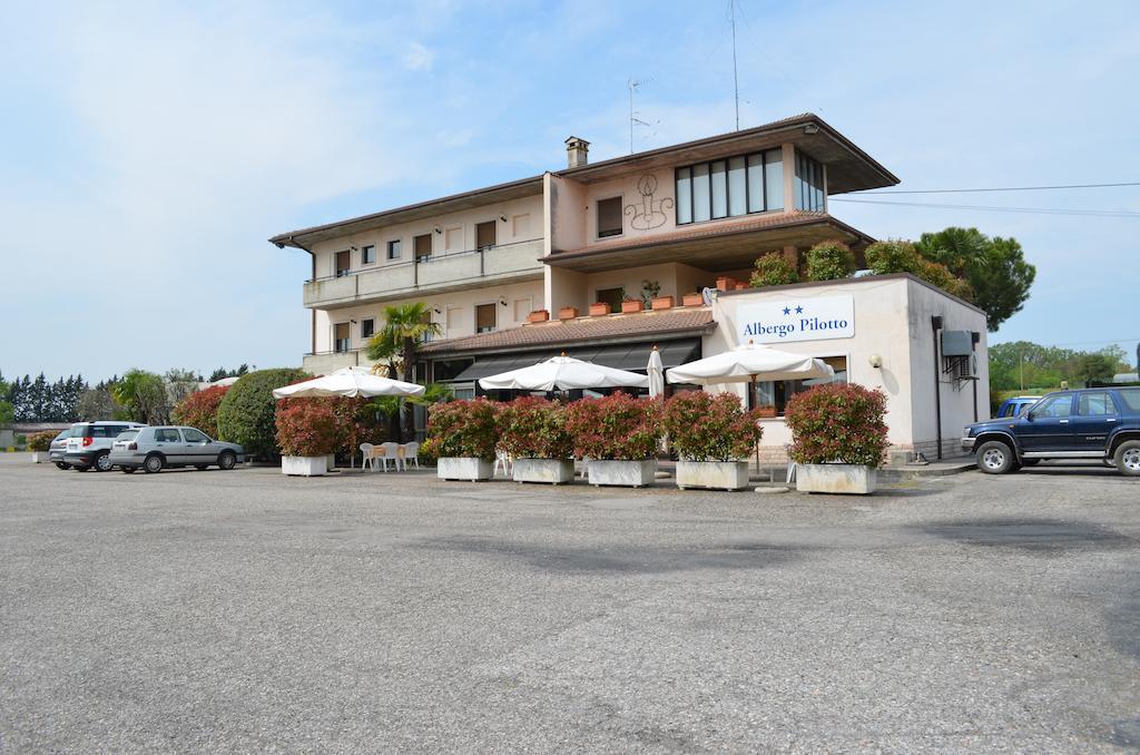 Hotel Pilotto Peschiera del Garda Dış mekan fotoğraf