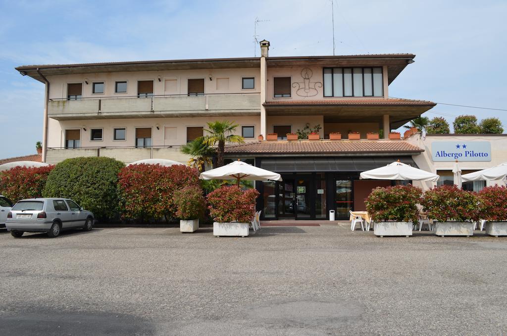 Hotel Pilotto Peschiera del Garda Dış mekan fotoğraf