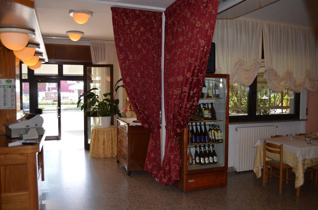 Hotel Pilotto Peschiera del Garda Dış mekan fotoğraf