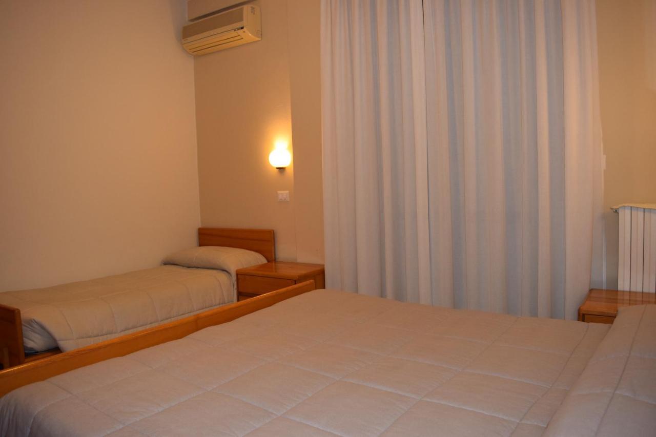Hotel Pilotto Peschiera del Garda Dış mekan fotoğraf
